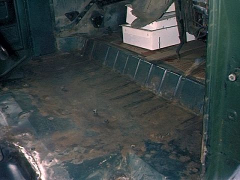 1979 Ford Bronco - Metal in rear seat area thinning.