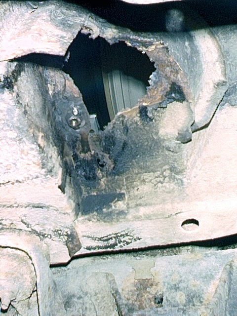 1979 Ford Bronco - Driver's side corner, underside view.