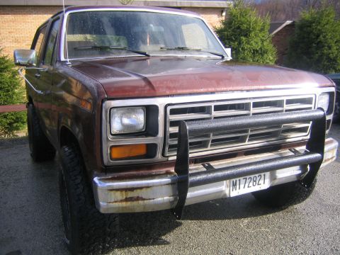 1982 Ford Bronco - Front view of a 1982 Ford Bronco, equipped with a bull bar and showing its license plate.