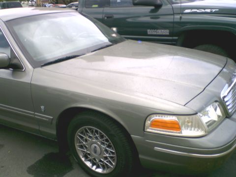 2001 Ford Crown Victoria - V8 2