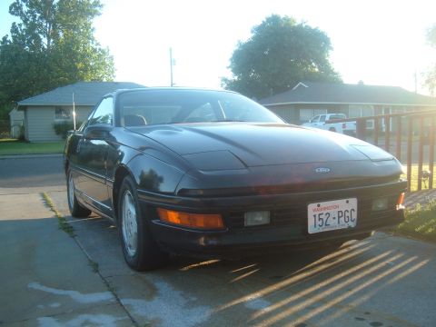 1991 Ford Probe - This 1991 Ford Probe GT Turbo features pop-up headlights and a distinctive coupe body style.