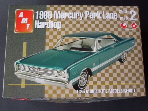 1995 Mercury Sable - The box. I wish it did come with whitewall tires.