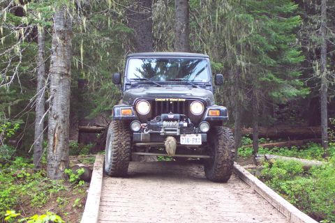 1996 Ford Bronco - Naches Wagon Trail bridge crossing. (6/9/2006)