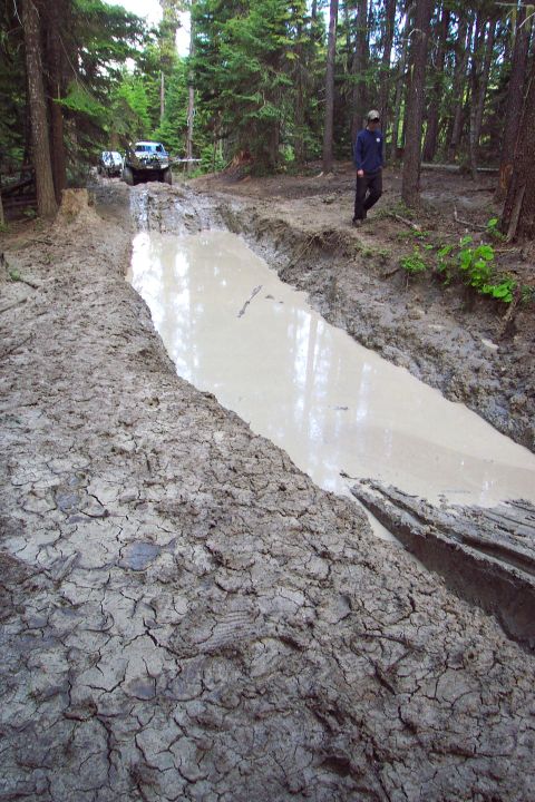 1996 Ford Bronco - Deep mud hole. (6/9/2006)