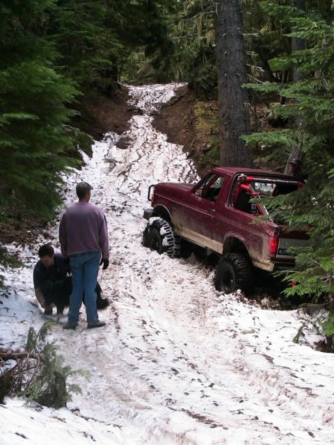 1996 Ford Bronco - Naches Wagon Trail turned into a snow cone. (6/9/2006)