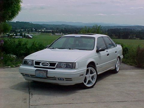 1991 Ford Taurus photo