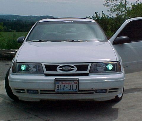 1991 Ford Taurus photo