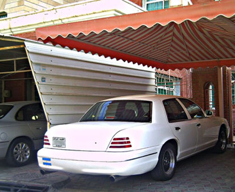 White 1999 Mercury Grand Marquis rear view