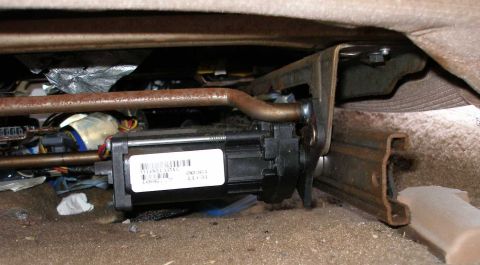 1998 Ford Crown Victoria - Driver's seat power motor.