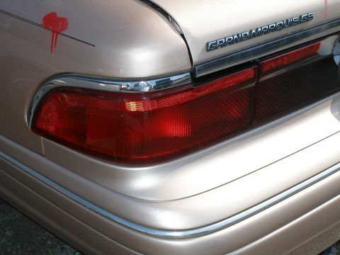 1998 Ford Crown Victoria - The tail lamp is in excellent shape. Someone already snagged the other one.