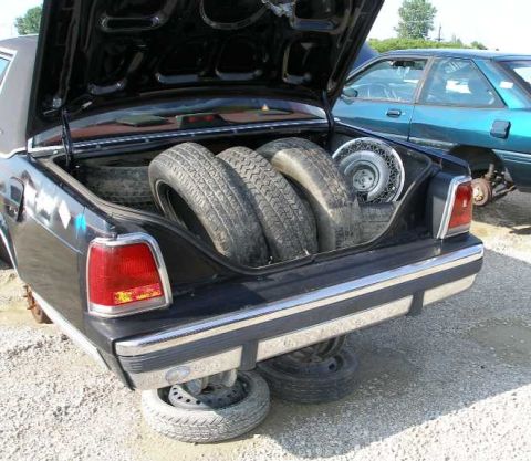 1998 Ford Crown Victoria - Tail lamps appear to be in excellent condition.