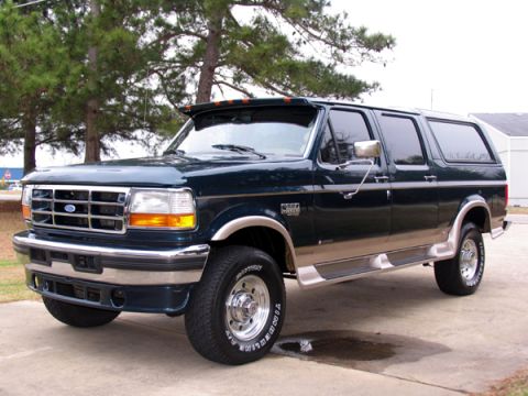 1978 Ford Bronco - This is a 1992 Ford Bronco SUV, not a 1978 model as claimed.