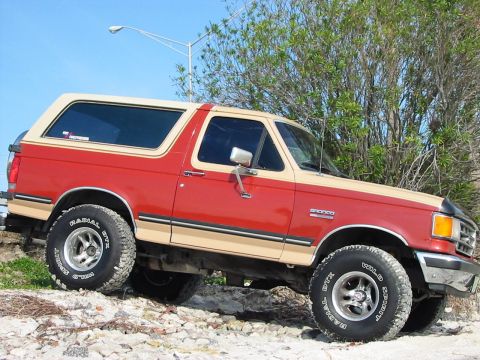 1987 Ford Bronco photo