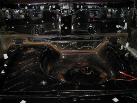 1990 Ford Probe - Spare Tire Area - Cleaned And Vacuumed - Thought Brown Was Rust And Has Been Removed Since(Old Picture)