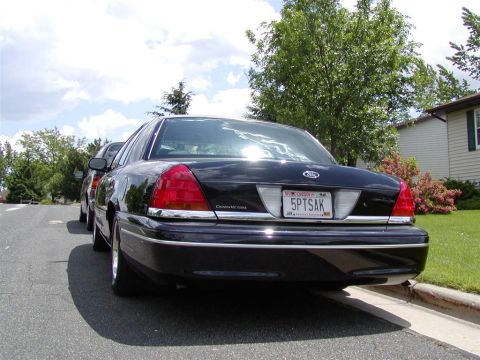 2001 Ford Crown Victoria photo