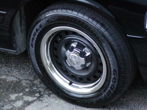 2001 Ford Crown Victoria photo