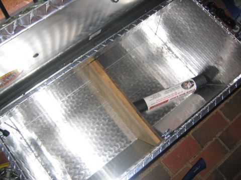 1979 Ford Bronco - A little divider... I don't want a huge gumbled mess of tools and parts and oils... Plus I don't need a quart of oil busting open when a wr…