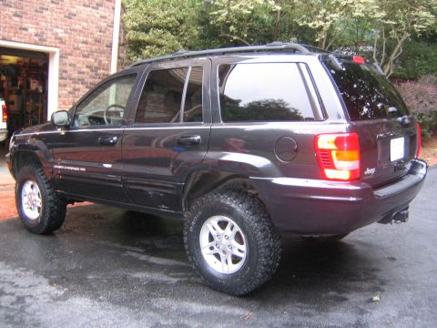 2005 Ford F-250 - Nice and clean!
