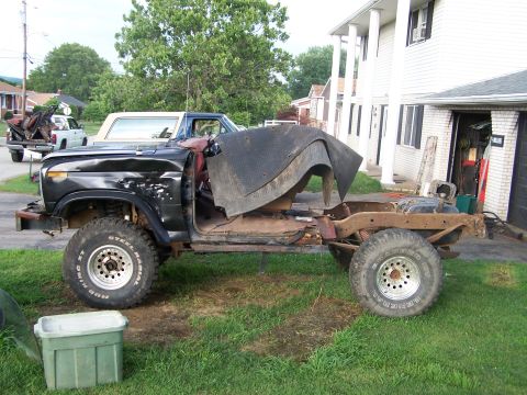 1986 Ford Bronco - Cut at the bottom of the windshield and behind the front seats. I'd like to make it a tube buggy, but I need to find a place that can help…
