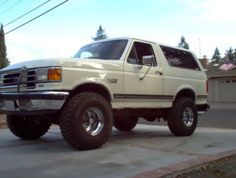 1990 Ford Bronco photo