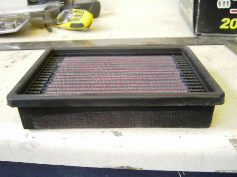 1995 Jeep YJ - An air filter is shown, likely for a vehicle. The registry claims it is for a 1995 Jeep YJ, but this is unconfirmed.