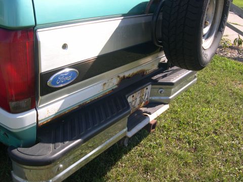 1994 Ford Bronco - Rusty tailgate...before!