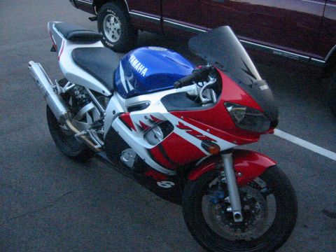 2001 Yamaha R1 “YZF R6”