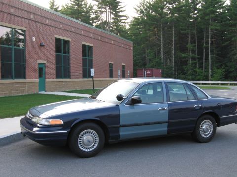 1991 Ford LTD Crown Victoria - This 1991 Ford Crown Victoria LTD has a distinctive two-tone paint scheme.