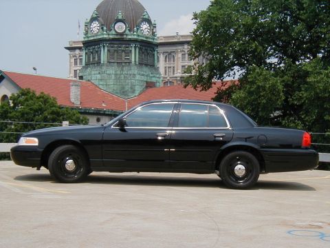 2003 Ford Crown Victoria - Rob's '03 P71. Ain't she purdy?