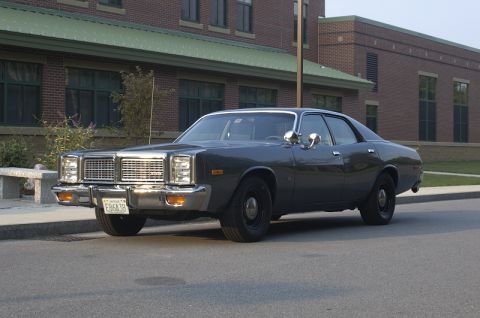1978 Dodge Monaco - This sedan's grille and headlight design suggest a 1977 model year, not 1978.