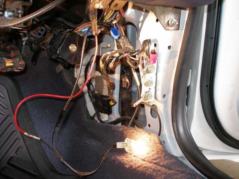 2001 Ford Crown Victoria - All wired up.