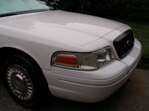 2001 Ford Crown Victoria - Finally had the detailed with a clay bar, swirl remover, and polish.