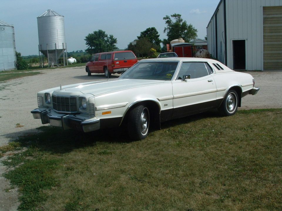 1975 Ford Torino