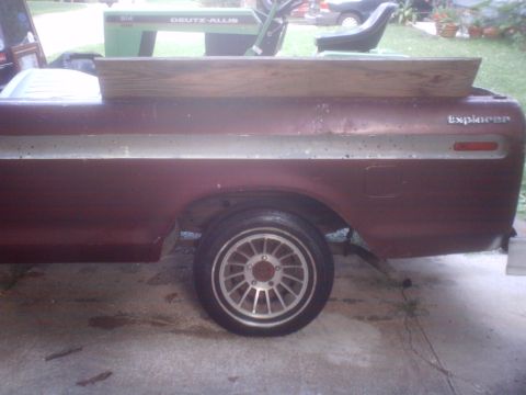 1979 Ford F-100 - ......this is the wheel that came off, before it came off......next....