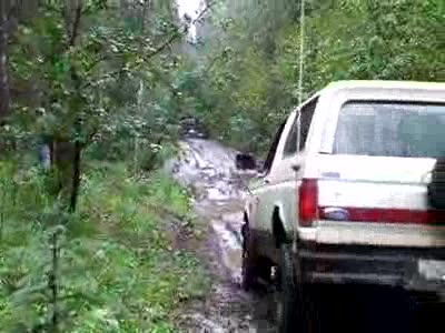 1988 Ford Bronco - deathtrap doing his thing