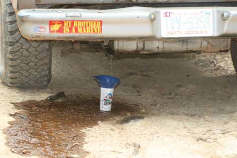 1990 Ford Bronco - 78 Broncoboys ruptured gas tank.