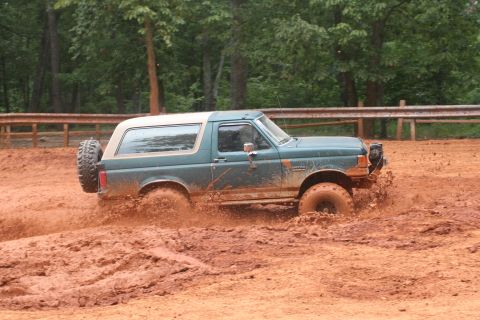 1990 Ford Bronco - More mud