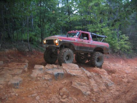 1979 Ford Bronco - This lifted 1979 Ford Bronco navigates a challenging rocky off-road course.