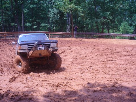 1996 Ford Bronco - This 1996 Ford Bronco navigates a muddy off-road course.