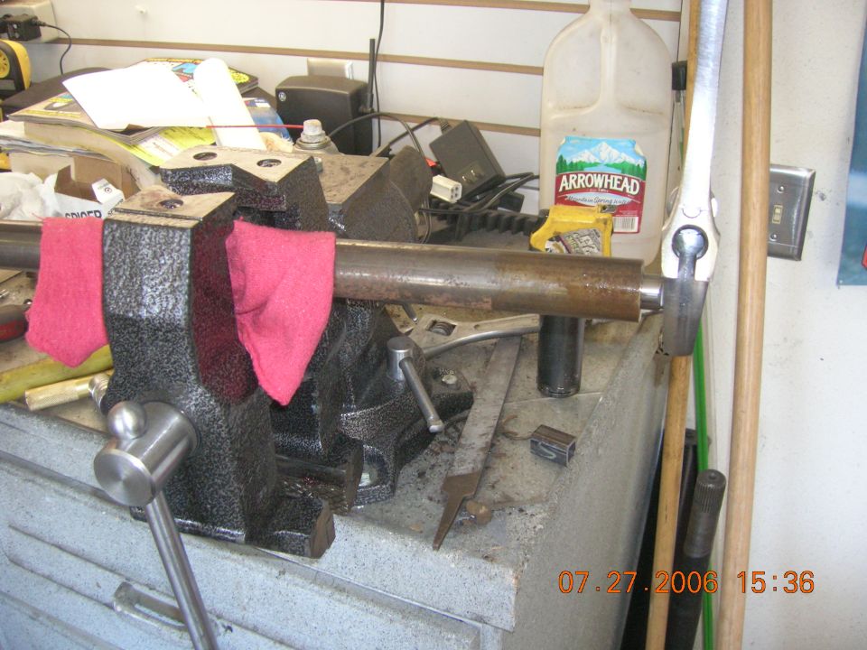 Tapping for tie rod