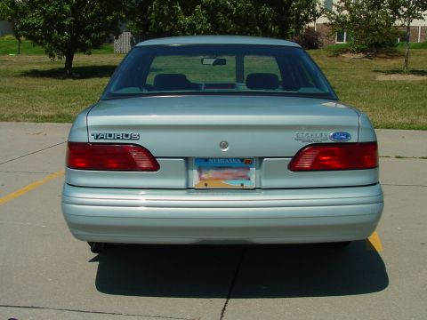 1993 Ford Taurus - This is the rear of my car before I added my Scanner Antenna.