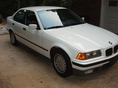 1993 BMW 3 Series photo