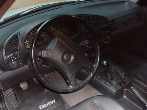 1993 BMW 3 Series photo