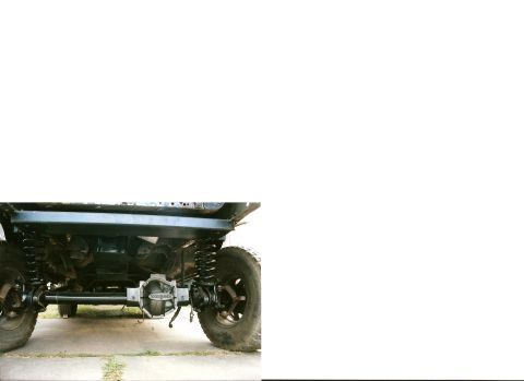 1983 Ford Bronco - Rockcrusher Dana44 SAS frontend with '79 style longer RA's.