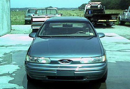 1993 Ford Taurus photo