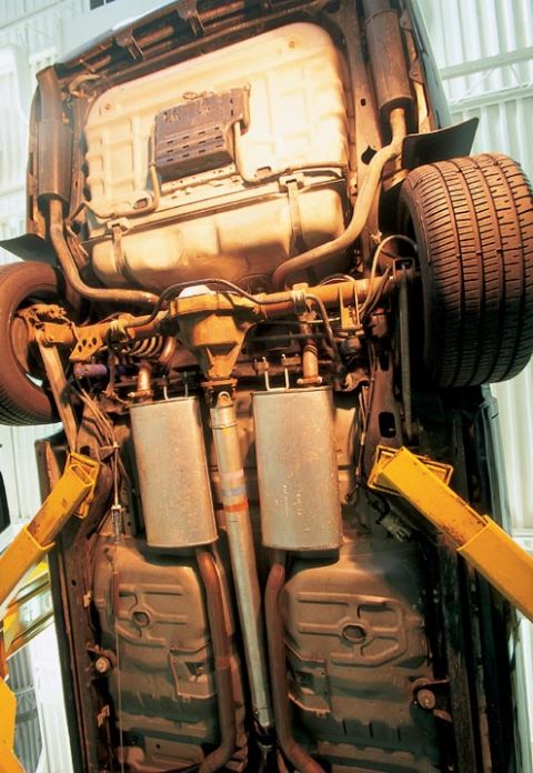 1990 Lincoln Town Car - This is a pic of a CV with Impala SS tailpipes. I want one 2 1/2" mandrel bent one, to which I'll add the missing 30" instead of the resona…