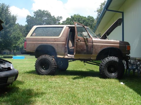 1987 Ford Bronco - old smokey