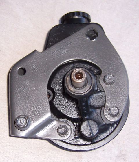 1983 Ford Bronco - Front view with Saginaw bracket attached