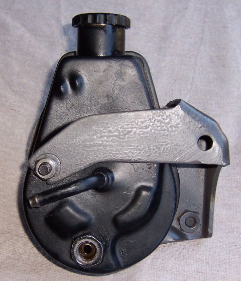 1983 Ford Bronco - Rear view with Saginaw bracket.