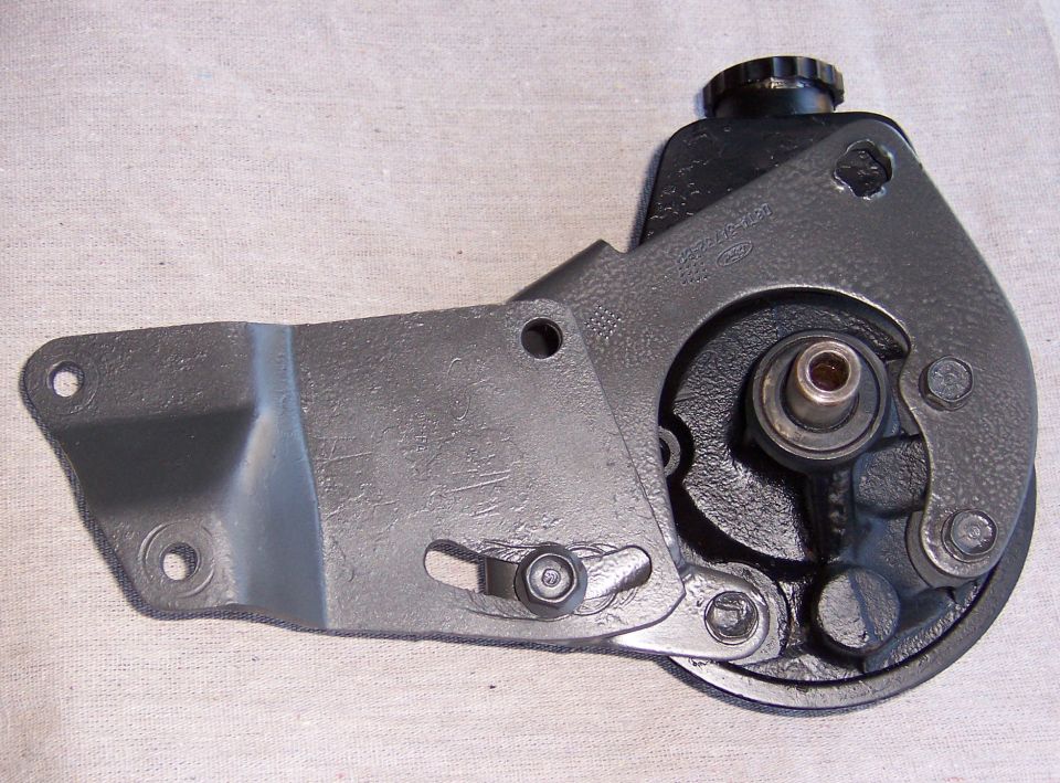 Another front view with the 460 mounting bracket attached.  After taking some measurements I determined that the 460 bracket would not work for my engine installation.  However it apears that I can use the the 351W mounting bracket.